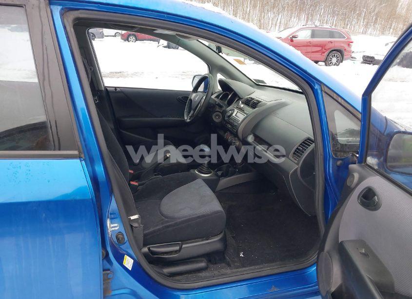 Photo 5 of 2007 Honda Fit (VIN JHMGD37687S023604)