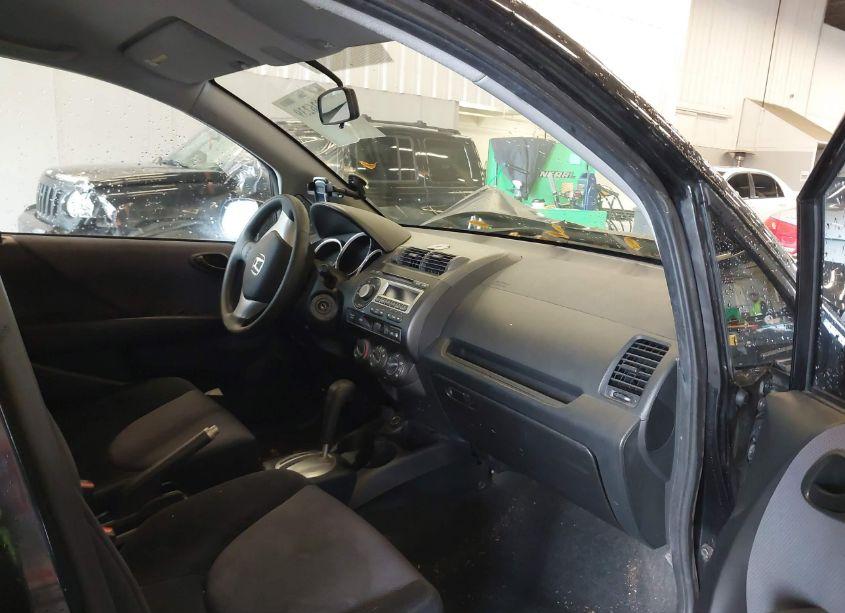 Photo 5 of 2008 Honda Fit (VIN JHMGD38408S019433)