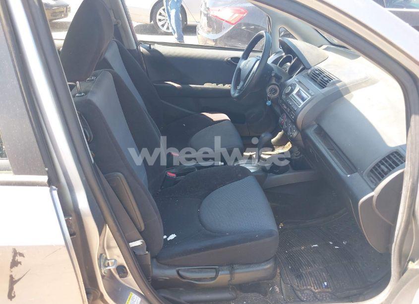 Photo 5 of 2007 Honda Fit (VIN JHMGD38417S004082)