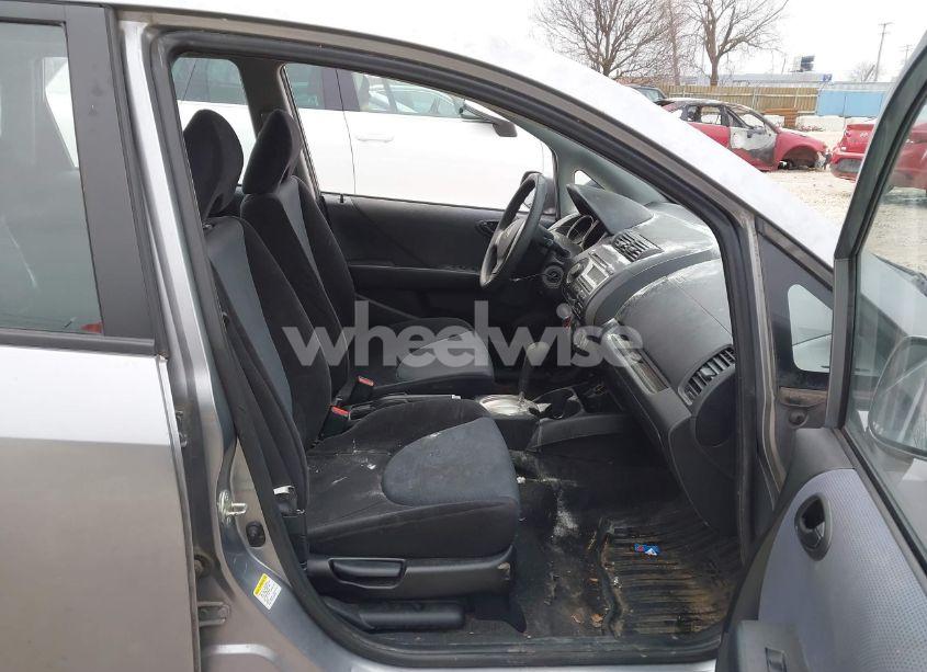 Photo 5 of 2007 Honda Fit (VIN JHMGD38417S063066)