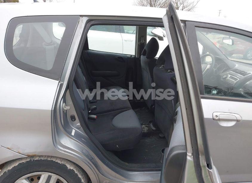 Photo 8 of 2007 Honda Fit (VIN JHMGD38417S063066)