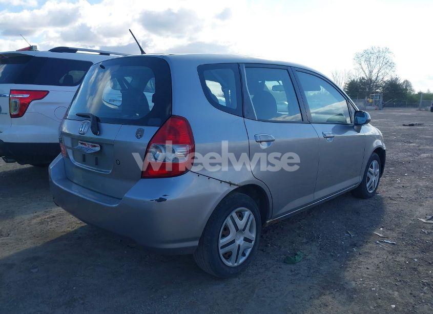 Photo 4 of 2008 Honda Fit (VIN JHMGD38418S020302)