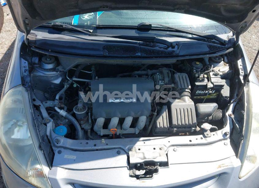 Photo 10 of 2008 Honda Fit (VIN JHMGD38418S058662)