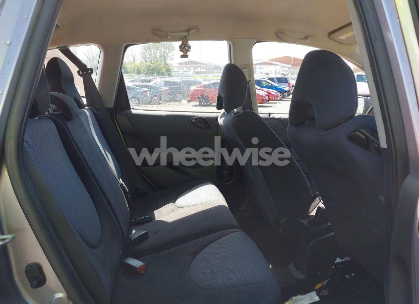 Photo 8 of 2008 Honda Fit (VIN JHMGD38418S058662)
