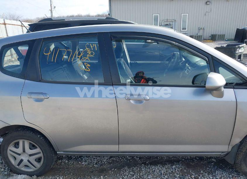 Photo 14 of 2008 Honda Fit (VIN JHMGD38428S018283)