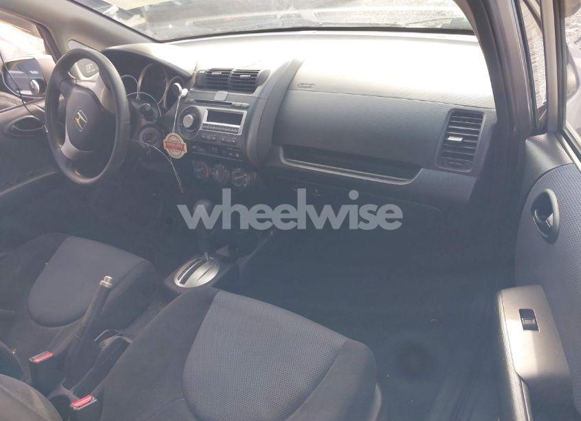 Photo 5 of 2008 Honda Fit (VIN JHMGD38428S018283)