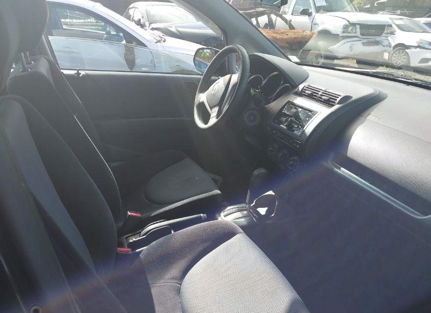 Photo 5 of 2008 Honda Fit (VIN JHMGD38428S035892)