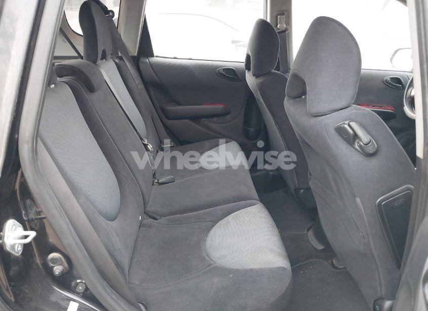 Photo 8 of 2007 Honda Fit (VIN JHMGD38437S010479)