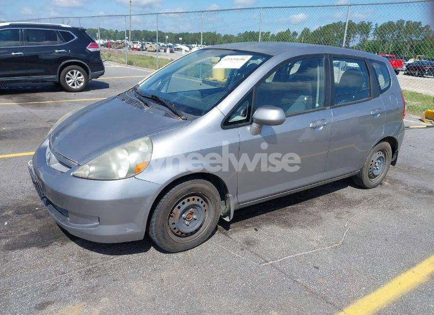 Photo 2 of 2008 Honda Fit (VIN JHMGD38438S030619)