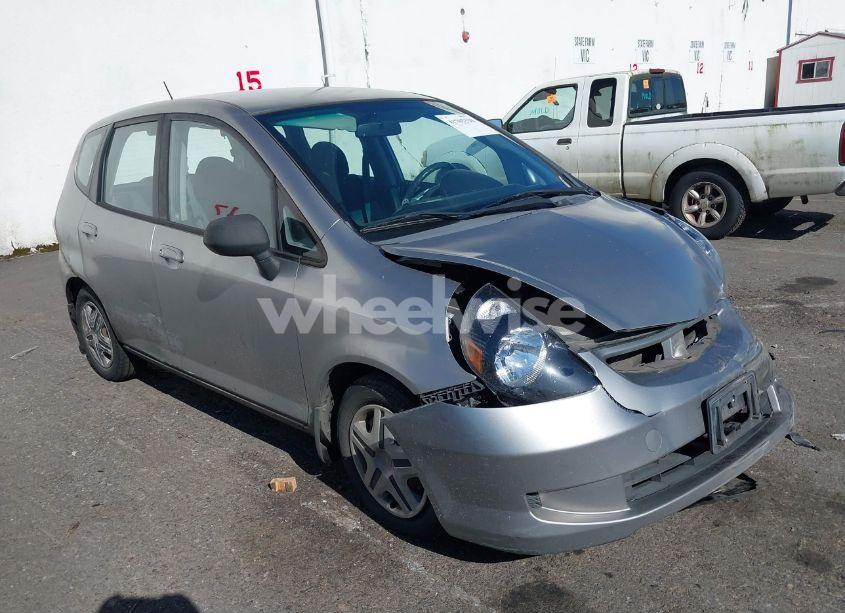 2007 Honda Fit (VIN JHMGD38447S032555) main photo