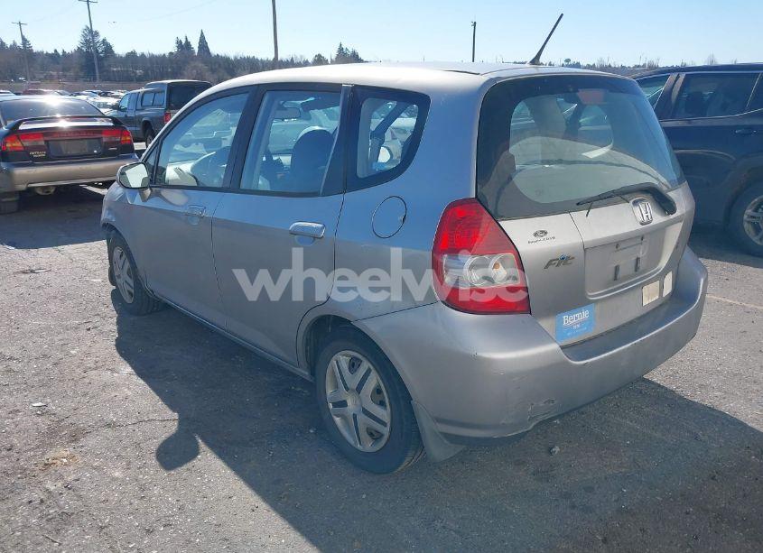 Photo 3 of 2007 Honda Fit (VIN JHMGD38447S032555)