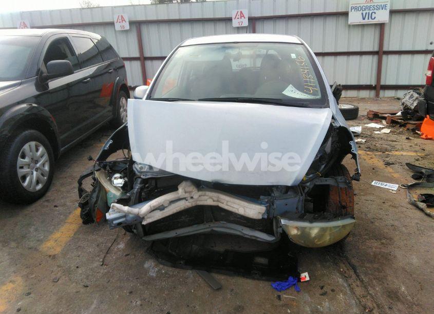 Photo 12 of 2008 Honda Fit (VIN JHMGD38448S030502)