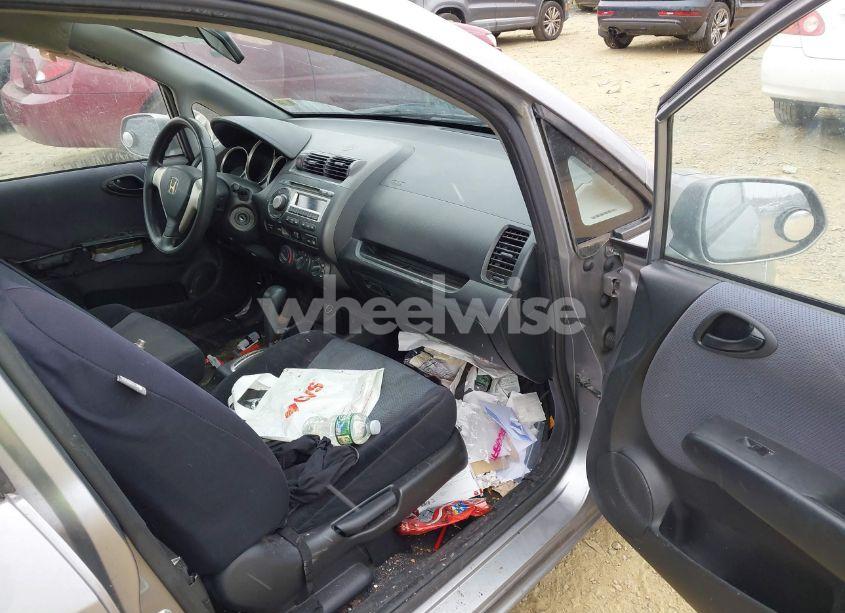 Photo 5 of 2008 Honda Fit (VIN JHMGD38448S054802)