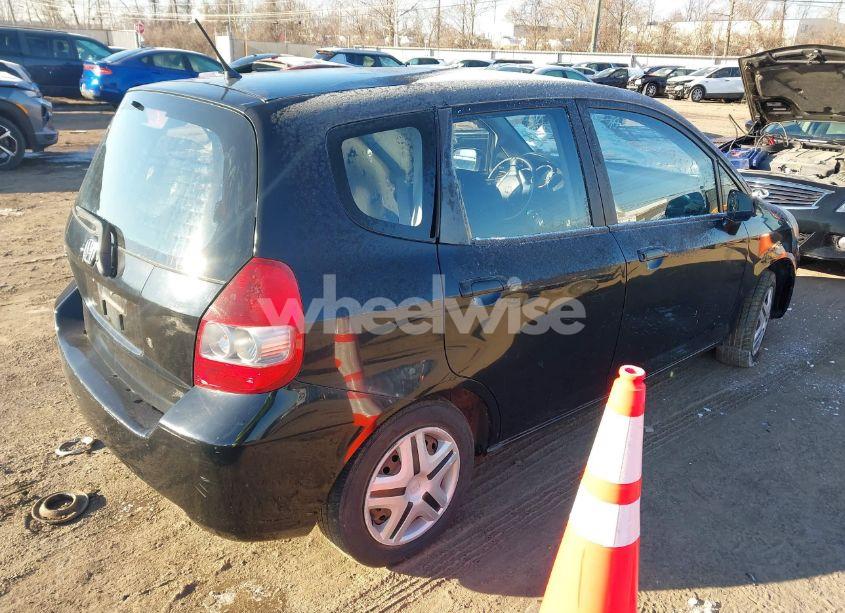 Photo 4 of 2007 Honda Fit (VIN JHMGD38457S007017)