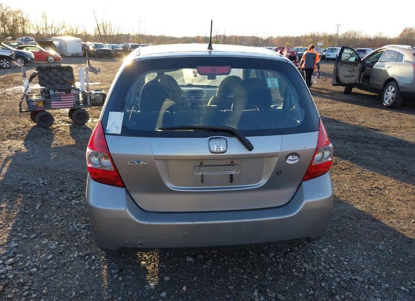 Photo 16 of 2007 Honda Fit (VIN JHMGD38457S025467)