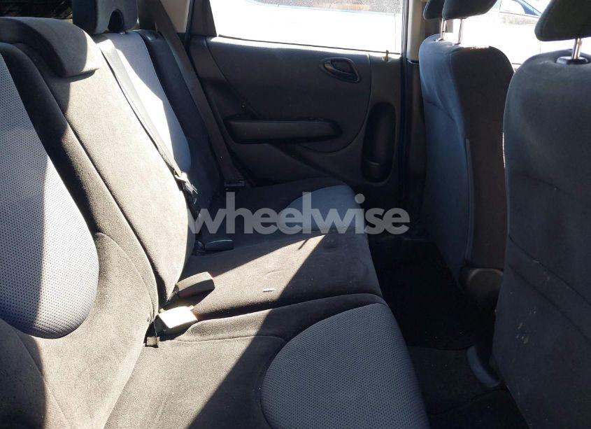 Photo 8 of 2007 Honda Fit (VIN JHMGD38457S027641)