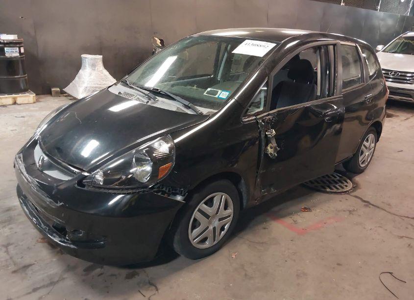 Photo 2 of 2007 Honda Fit (VIN JHMGD38457S040194)