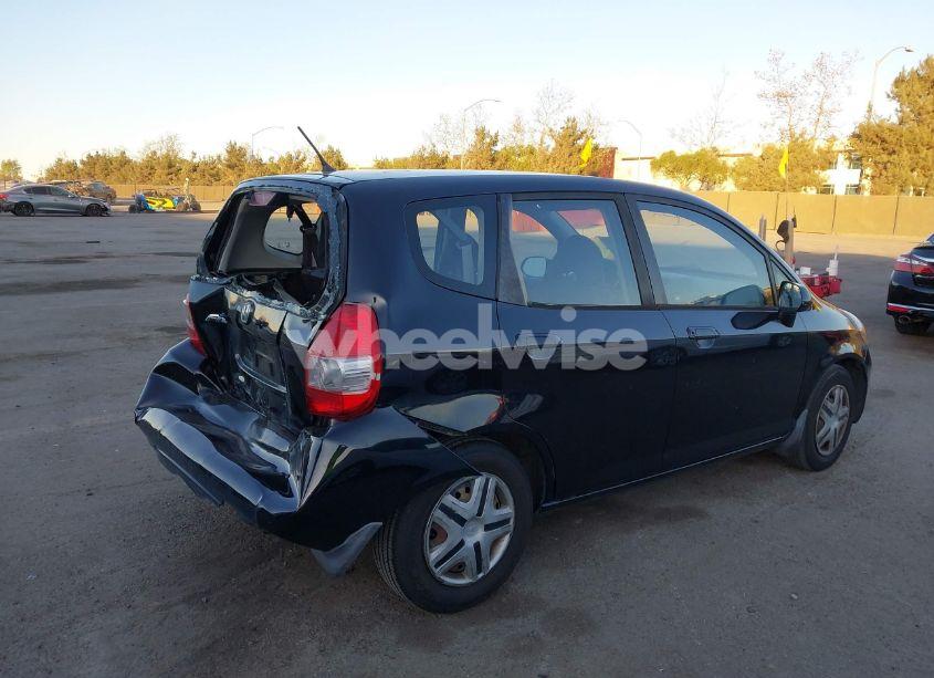 Photo 4 of 2008 Honda Fit (VIN JHMGD38458S046742)