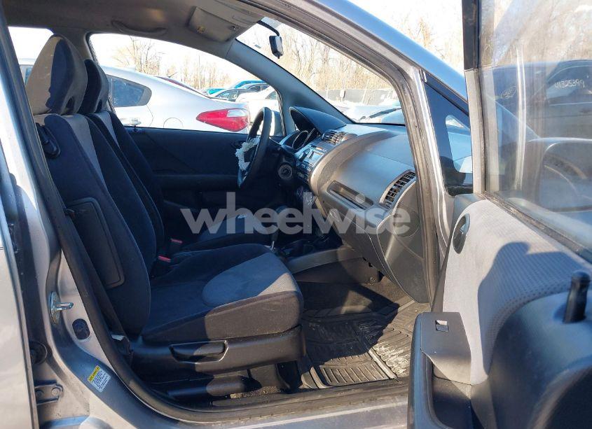Photo 5 of 2007 Honda Fit (VIN JHMGD38467S066805)