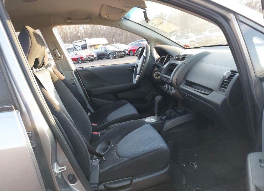 Photo 5 of 2008 Honda Fit (VIN JHMGD38468S050265)