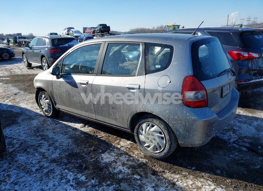 Photo 3 of 2007 Honda Fit (VIN JHMGD38477S007097)