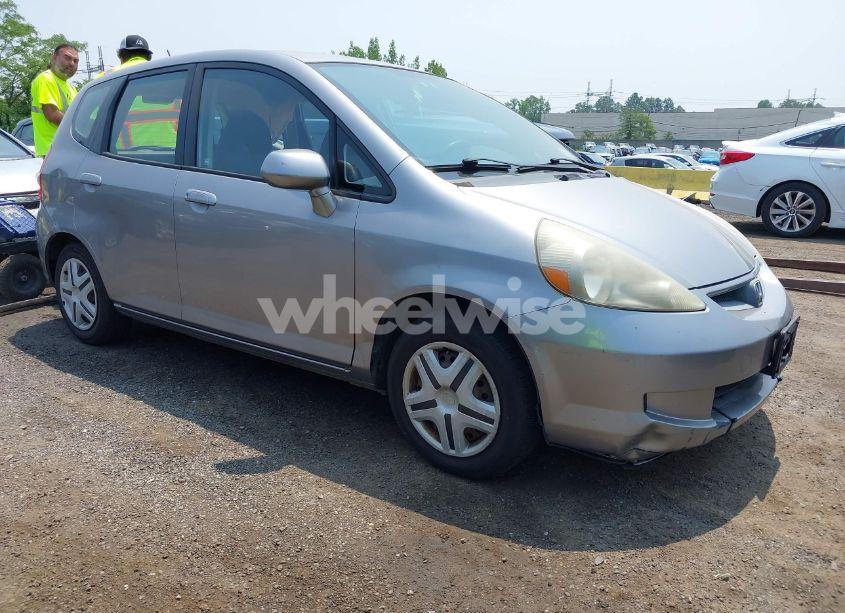 2007 Honda Fit (VIN JHMGD38487S008968) main photo