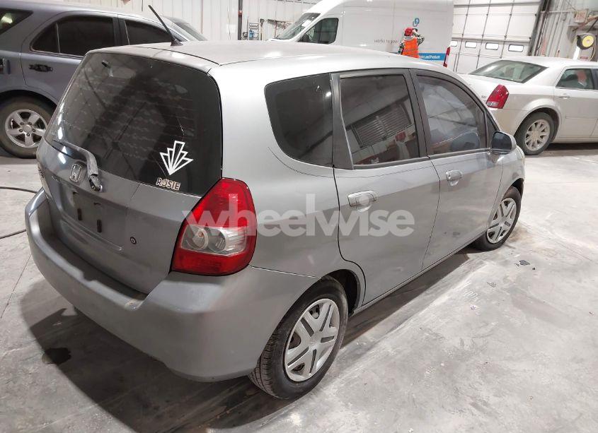 Photo 4 of 2008 Honda Fit (VIN JHMGD38488S008583)