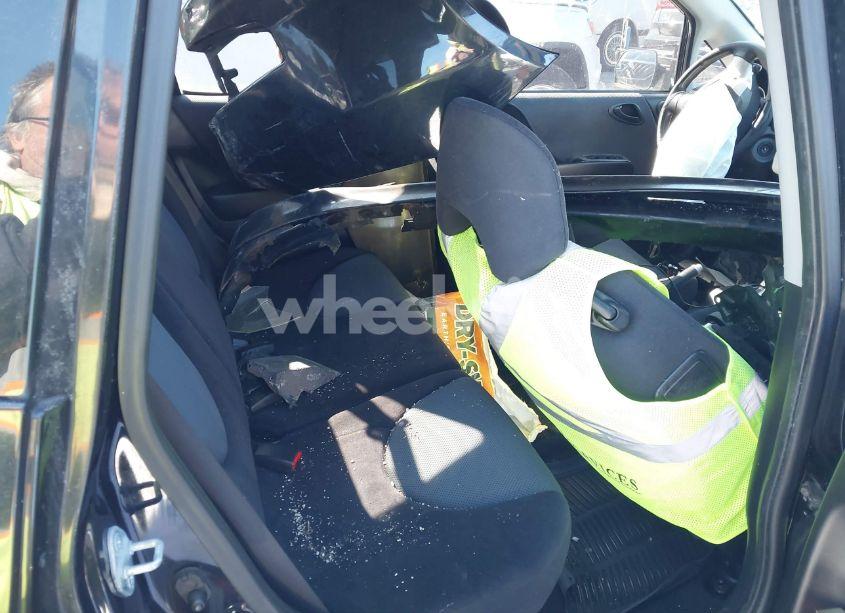 Photo 8 of 2007 Honda Fit SPORT (VIN JHMGD38617S027444)