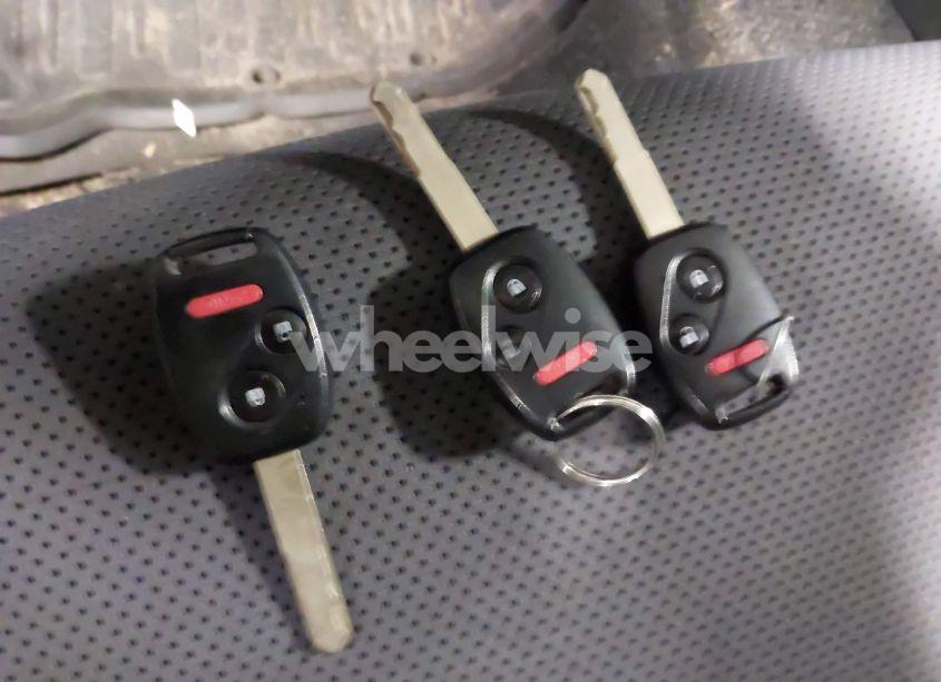 Photo 11 of 2007 Honda Fit SPORT (VIN JHMGD38637S023282)