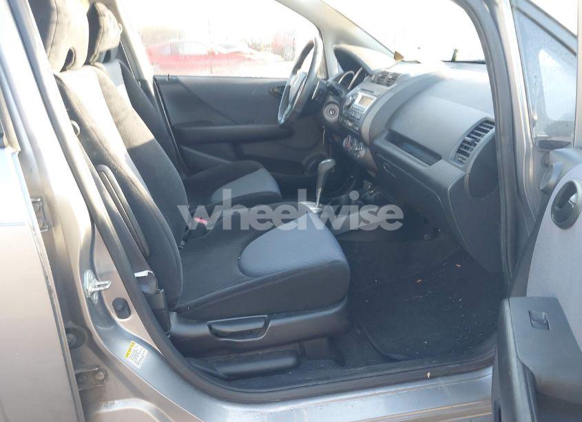 Photo 5 of 2008 Honda Fit SPORT (VIN JHMGD38638S042903)