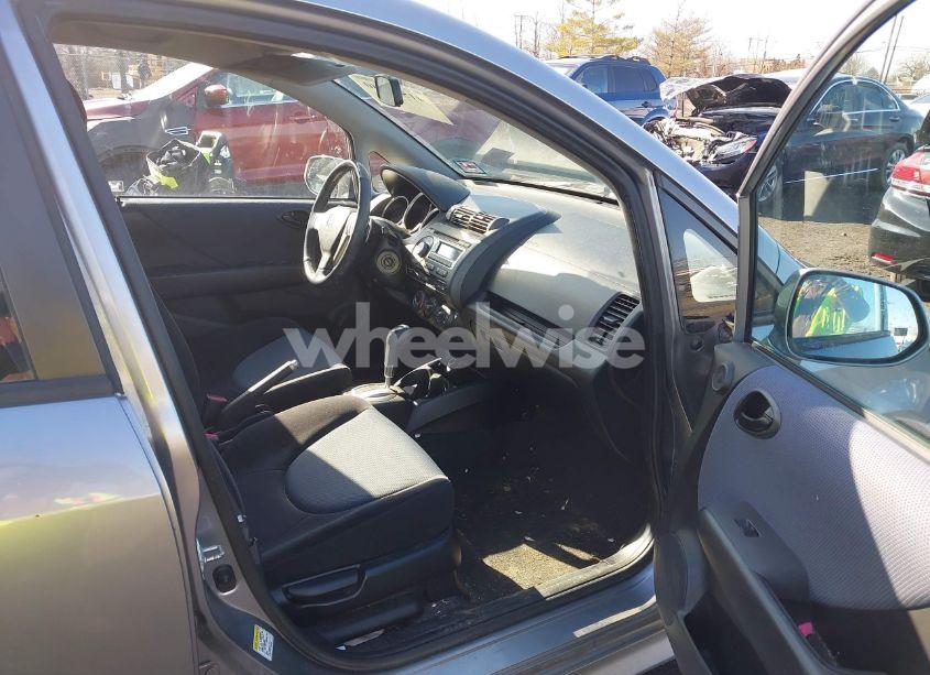 Photo 5 of 2008 Honda Fit SPORT (VIN JHMGD38638S061421)