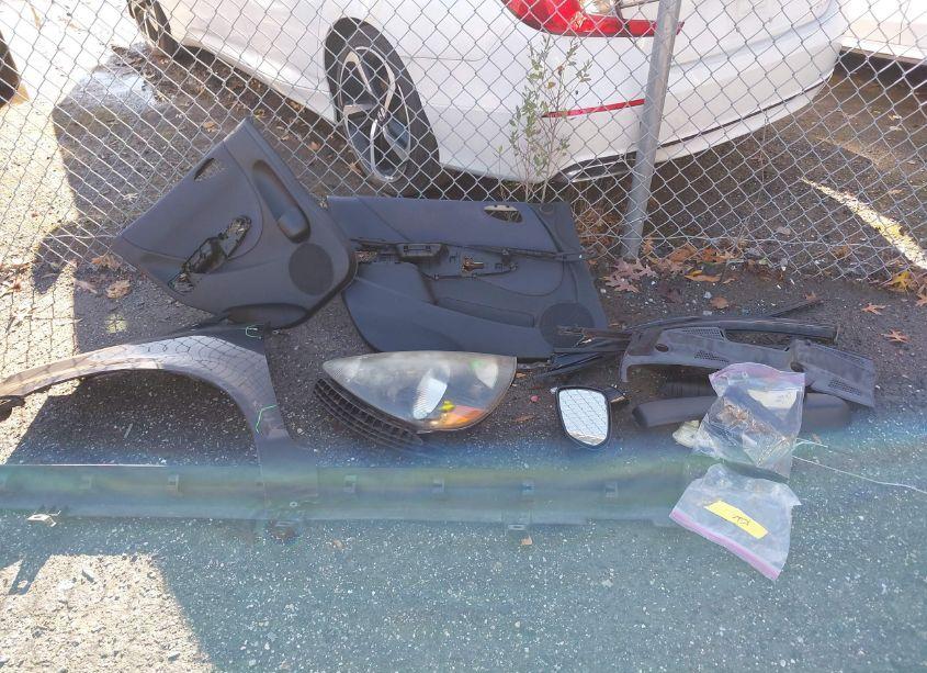 Photo 12 of 2007 Honda Fit SPORT (VIN JHMGD38657S050516)