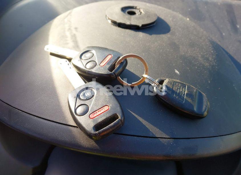 Photo 11 of 2008 Honda Fit SPORT (VIN JHMGD38668S037663)