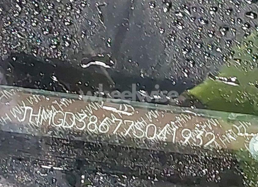 Photo 9 of 2007 Honda Fit SPORT (VIN JHMGD38677S041932)