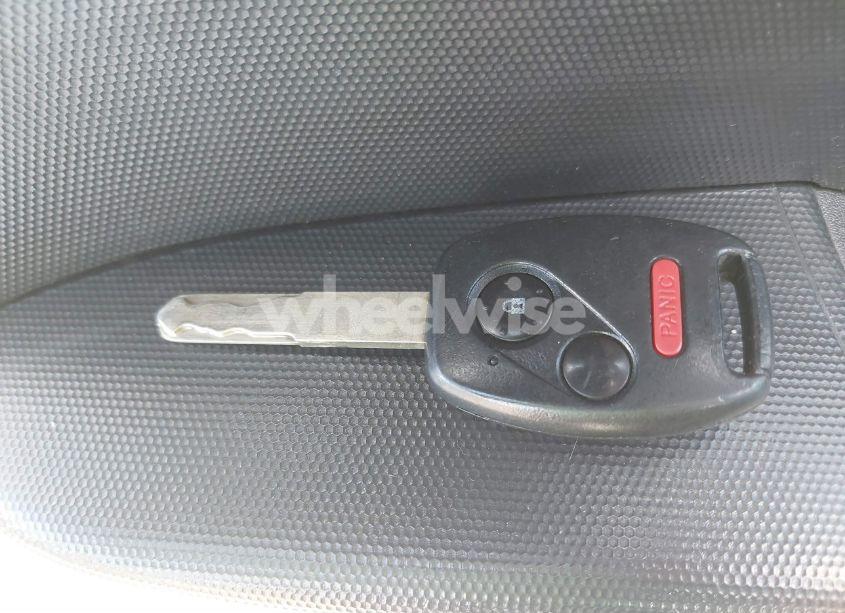 Photo 11 of 2008 Honda Fit SPORT (VIN JHMGD38678S002548)
