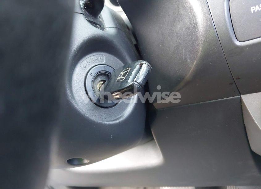 Photo 11 of 2008 Honda Fit SPORT (VIN JHMGD38678S051877)