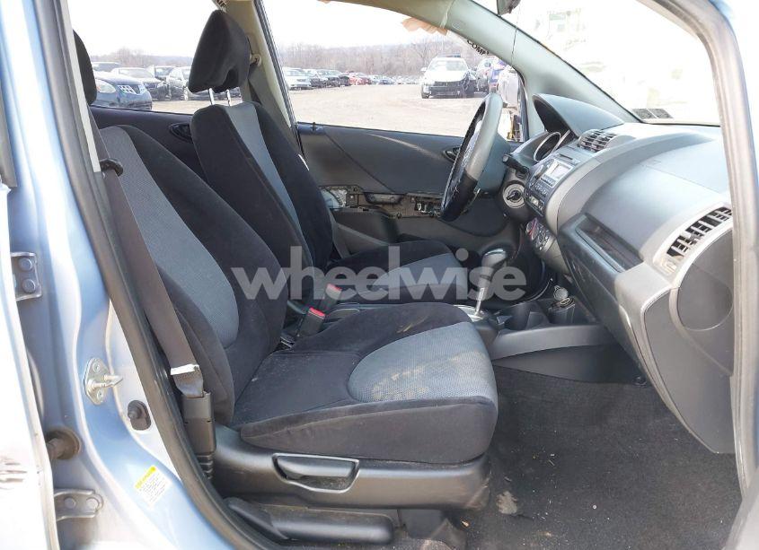 Photo 5 of 2008 Honda Fit SPORT (VIN JHMGD38678S051877)