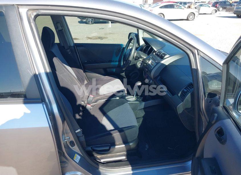 Photo 5 of 2008 Honda Fit SPORT (VIN JHMGD38678S072924)