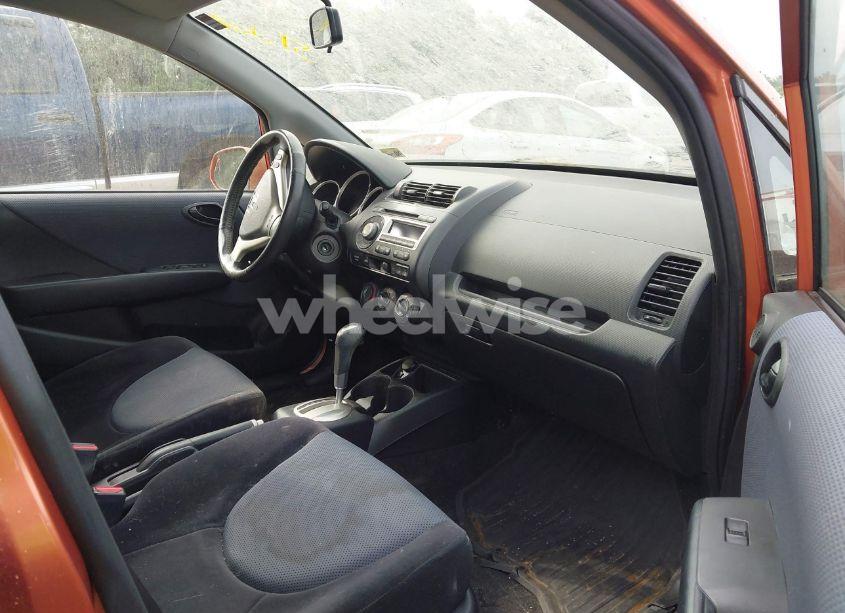 Photo 5 of 2008 Honda Fit SPORT (VIN JHMGD38688S006513)