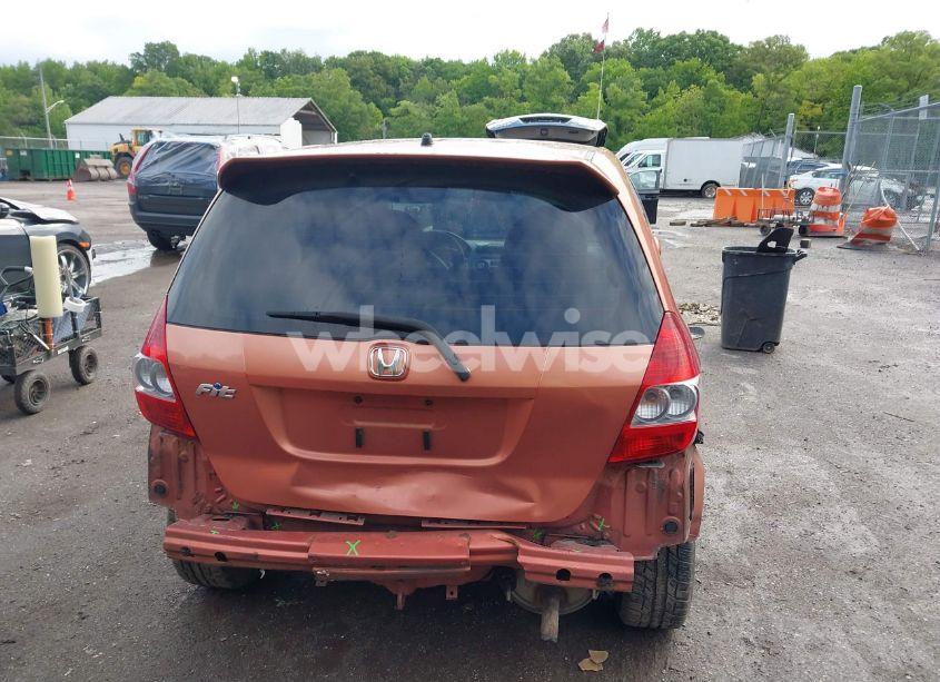 Photo 15 of 2008 Honda Fit SPORT (VIN JHMGD386X8S001961)