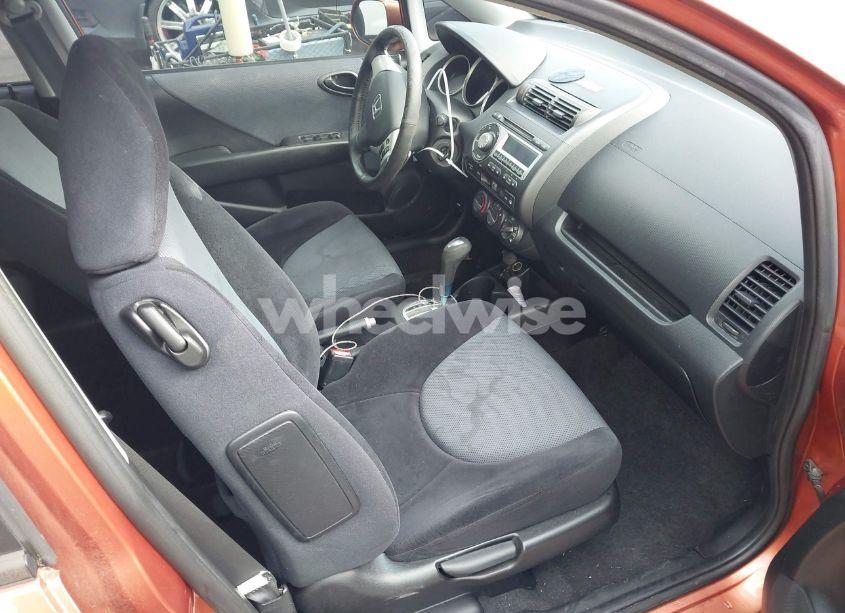 Photo 5 of 2008 Honda Fit SPORT (VIN JHMGD386X8S001961)