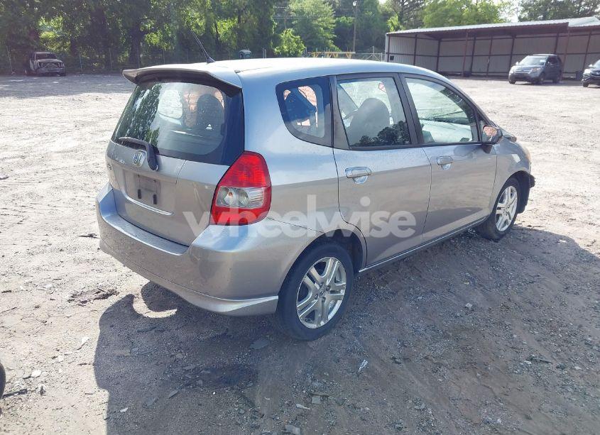 Photo 4 of 2008 Honda Fit SPORT (VIN JHMGD386X8S023944)