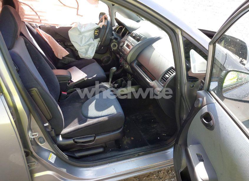 Photo 5 of 2008 Honda Fit SPORT (VIN JHMGD386X8S023944)