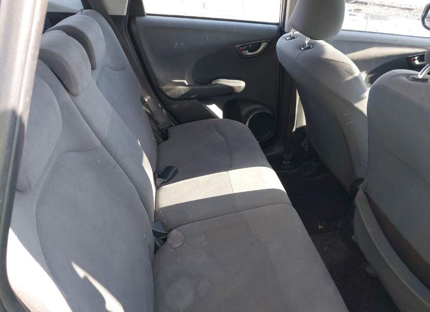 Photo 8 of 2009 Honda Fit (VIN JHMGE872X9S015305)