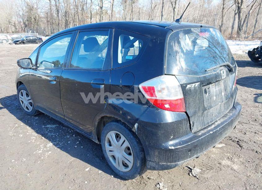 Photo 3 of 2009 Honda Fit (VIN JHMGE872X9S069929)