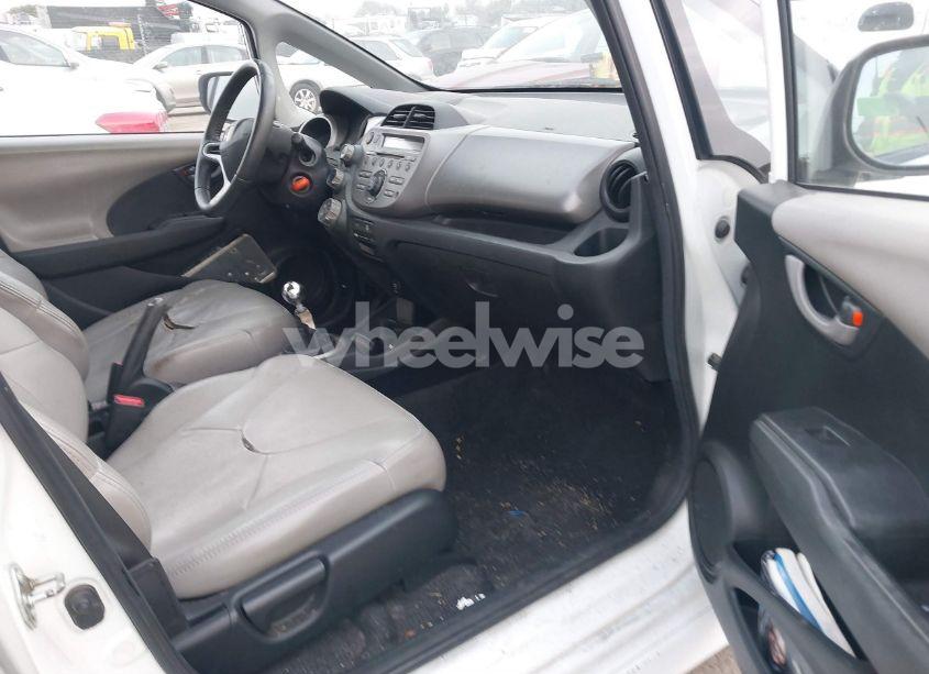 Photo 5 of 2009 Honda Fit SPORT (VIN JHMGE87409S059962)