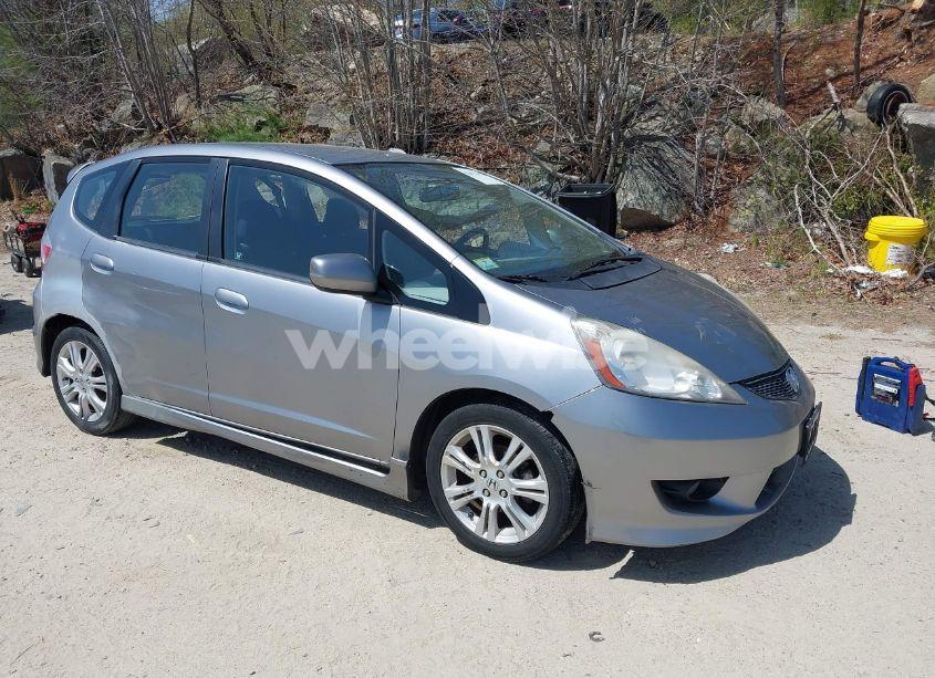 2009 Honda Fit SPORT (VIN JHMGE874X9S002748) main photo