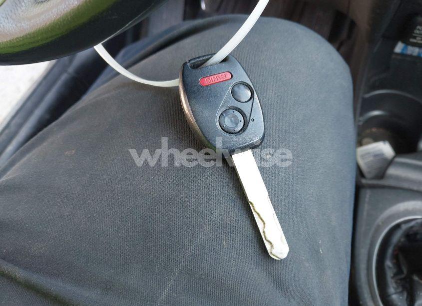 Photo 11 of 2009 Honda Fit SPORT (VIN JHMGE874X9S002748)