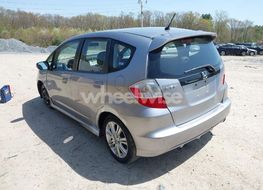 Photo 3 of 2009 Honda Fit SPORT (VIN JHMGE874X9S002748)