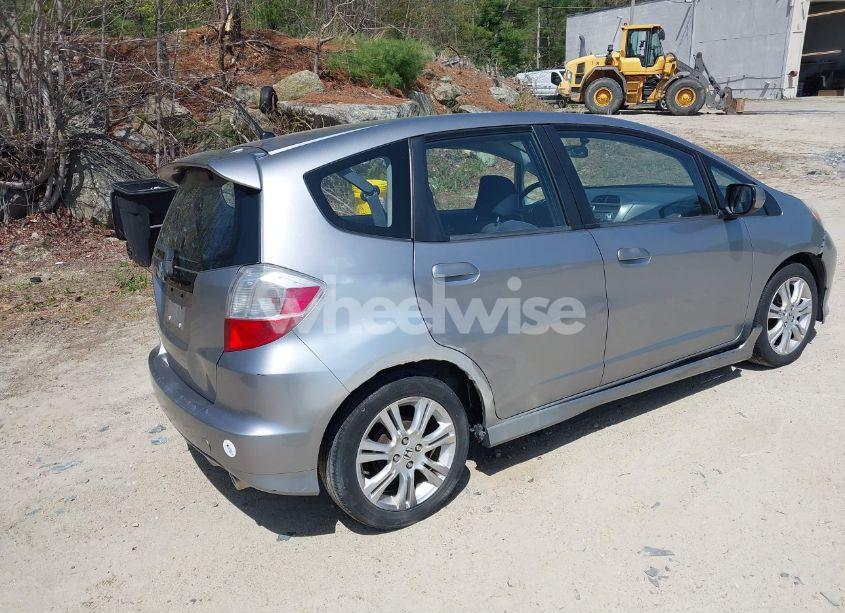 Photo 4 of 2009 Honda Fit SPORT (VIN JHMGE874X9S002748)